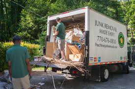 Best Yard Waste Removal  in Dania Beach, FL